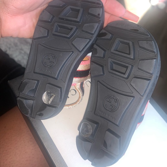 Gucci Baby Strap Sandal - Picture 3 of 3